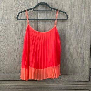Bebe two tone pleated tank top, size S